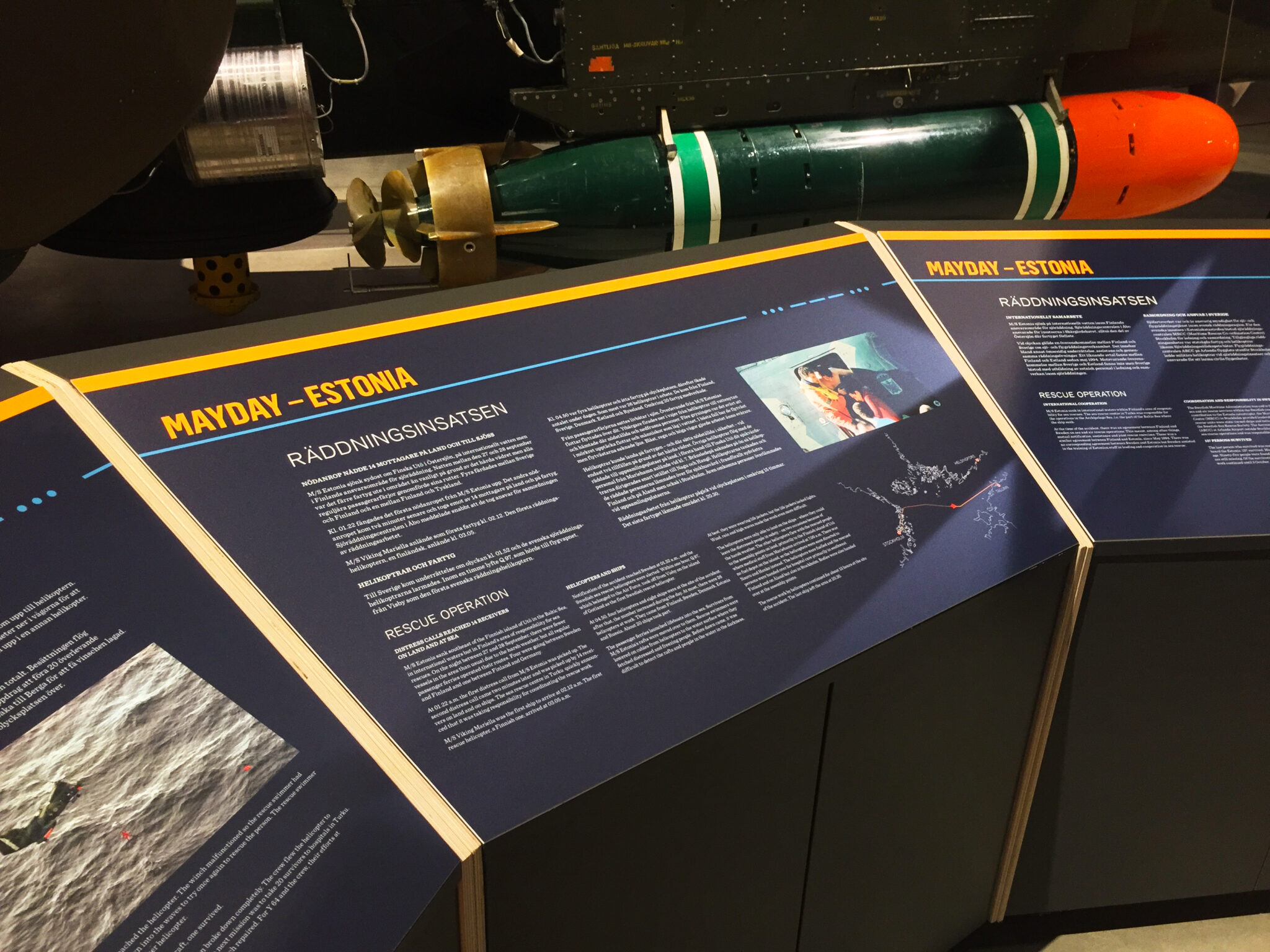 Informationstavlor om bland annat r&auml;ddningsinsatsen under Estoniakatastrofen.